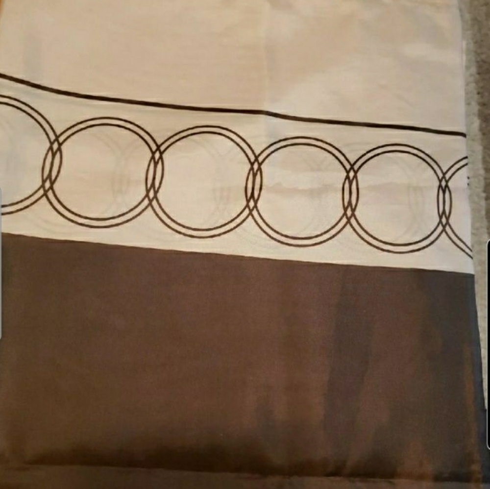 BATH Curtain - Picture 2 of 4